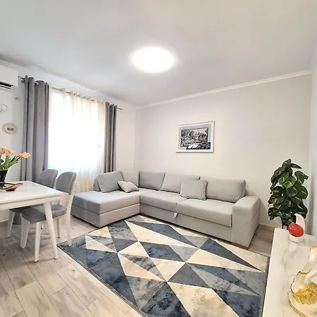 Eli'S Apartment Daire